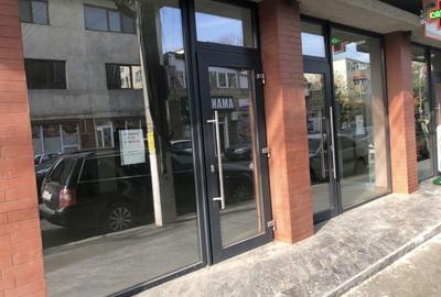 Spațiu comercial, de 60 mp, în Central - 2