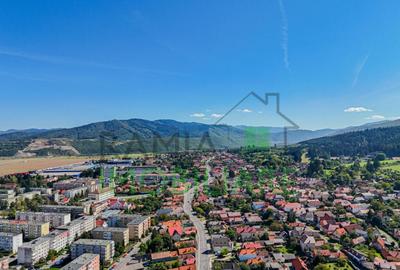 Casa primitoare in Satulung, Sacele curte generoasa ? - 11