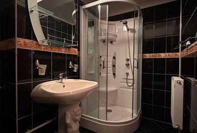 Apartament cu 3 camere decomandat în Pietroasa - 4