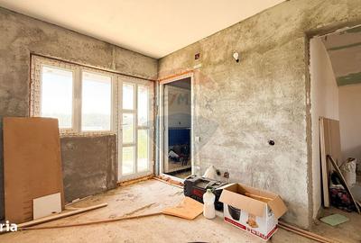 Casă cu 7 camere cu Teren 1592 Mp în Periș - 3