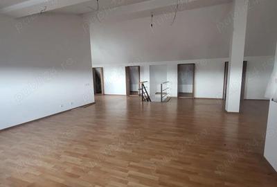 Casă cu Teren 750 Mp în Central - 8