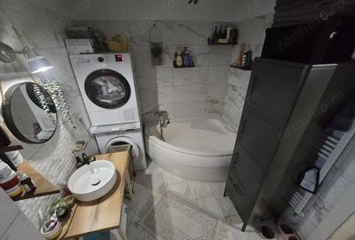 Mobilat si utilat. La asfalt. Zona linsitita - 9