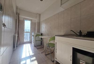 Garsonieră decomandată, mobilată în Central - 11