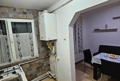 Apartament cu 4 camere semidecomandat în Micro II - 14