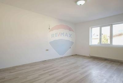 Proprietate versatila in Bra?ov Ideala pentru birouri sau clinica! Proprietate versatila in Bra?ov Ideala pentru birouri sau clinica! - 4