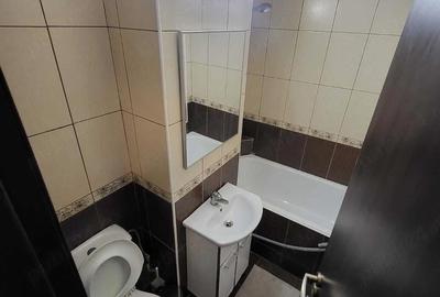 Garsonieră decomandată în Confecții - 1