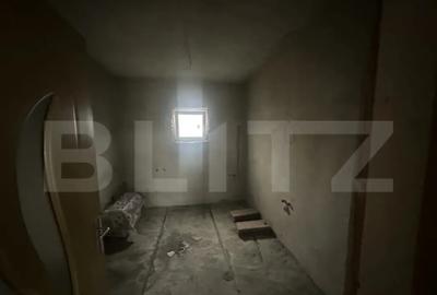 Casă cu 3 camere cu Teren 2967 Mp în Vest - 3