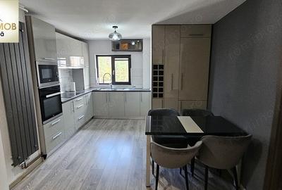 Apartament cu 3 camere decomandat în Central - 6