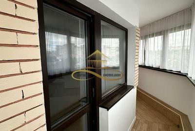 Apartament cu 2 camere decomandat în 9 Mai - 12