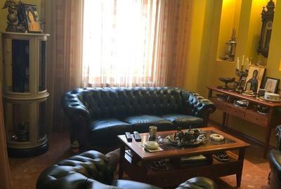 Casă cu 8 camere cu Teren 750 Mp în Central - 12