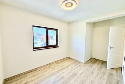 Duplex cu 5 camere cu Canalizare în Dumbrăvița - 12