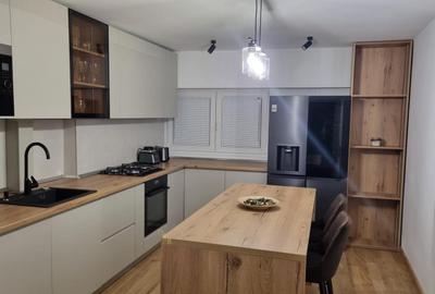 APARTAMENT DE LUX,pe frumosul Bulevard DECEBAL,stradal,monolit,utilat,mobilatLUX APARTAMENT DE LUX,pe frumosul Bulevard DECEBAL,stradal,monolit,utilat,mobilatLUX - 4