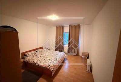 Apartament cu 4 camere decomandat în Valea Aurie - 3