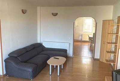 Apartament cu 3 camere decomandat în Central - 3