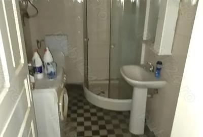 Casă cu 6 camere cu Teren 660 Mp în Apărătorii Patriei - 6