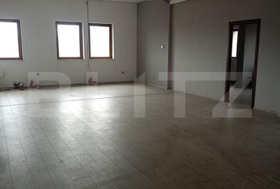 Spațiu comercial, de 185 mp, în Libertății - 9