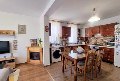 Apartament cu 4 camere decomandat, mobilat în Central - 2