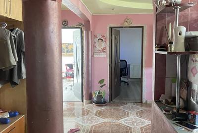 Apartament cu 4 camere în Central - 2