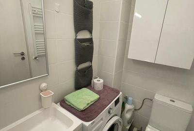 Apartament cu 3 camere decomandat în Apărătorii Patriei - 8