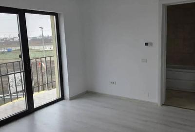 Casă cu 4 camere în Odăile - 3