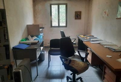 Spațiu comercial, de 2,300 mp, în Panic - 6