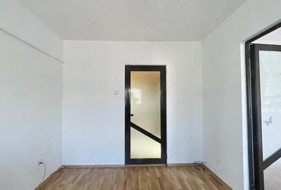 Vand apartament cu 3 camere in Micro 13 B, Gala?i 53500 - 1