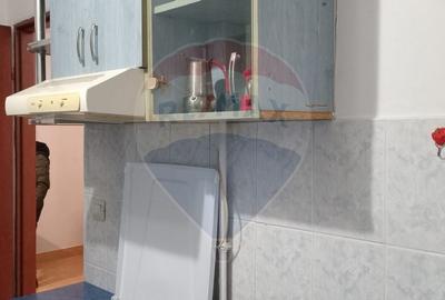 Apartament cu 2 camere semidecomandat, mobilat în UTA - 20