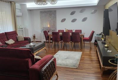 Apartament cu 4 camere, mobilat în Ștefan cel Mare