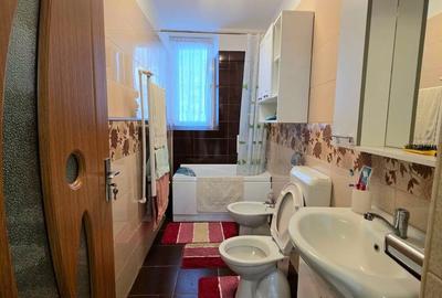 Apartament cu 3 camere decomandat în Central - 3