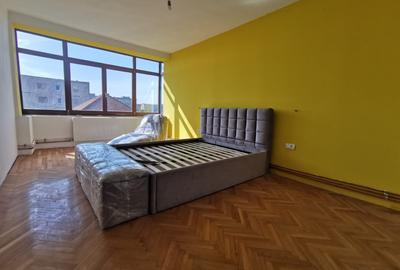 Apartament cu 5 camere decomandat, mobilat în Elisabetin - 8