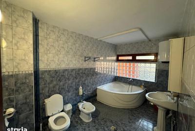 Casă cu 6 camere cu Teren 490 Mp în Bartolomeu - 12