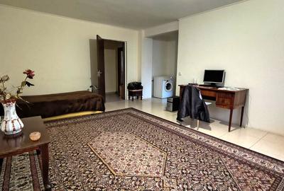 Apartament cu 3 camere semidecomandat, mobilat în Militari