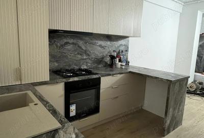 Apartament cu 2 camere decomandat, mobilat în Universitate