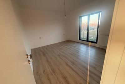 Casa noua, din caramida, cu 3 camere in Bucium - 7