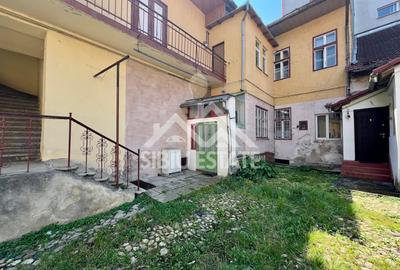 Apartament spatios la casa , 3 camere, zona Piata Cibin - 16
