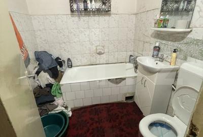 Apartament cu 4 camere în Central - 1