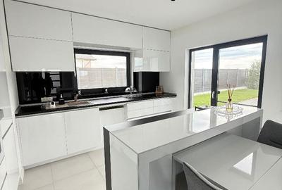 Casă cu 2 camere cu Teren 498 Mp în Cetate - 4