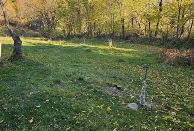 Teren de 949 mp, în Central - 3