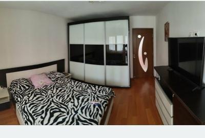 Apartament cu 3 camere decomandat în Exterior Vest - 1