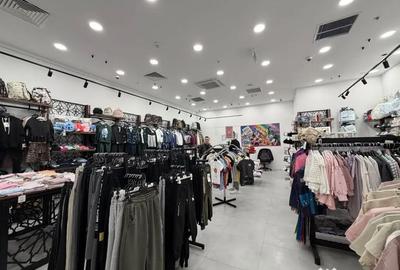 Spațiu comercial, de 120 mp, în Titan - 1