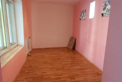 Casă cu 4 camere în Exterior Vest - 5
