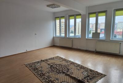 Ciucas--Spatiu birouri 260 mp compartimentat ,parcare ,liber - 6