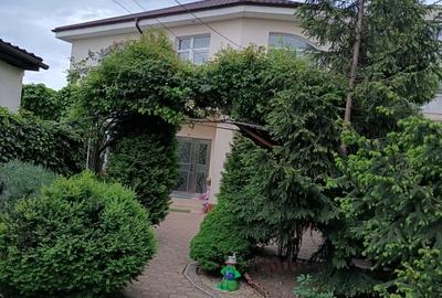 Casă cu 5 camere cu Teren 362 Mp în CET