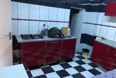 Casă cu 5 camere cu Teren 170 Mp în Domenii - 4
