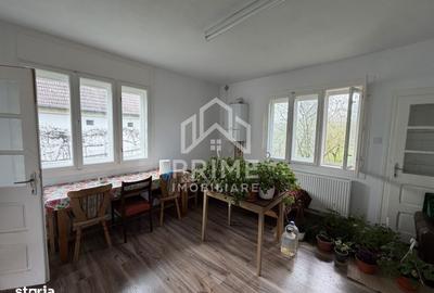 Casă cu 4 camere în Aronești
