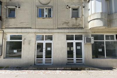 Spațiu comercial, de 80 mp, în Central - 2
