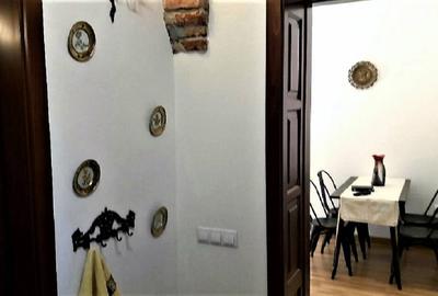 Apartament cu 3 camere în Central - 1