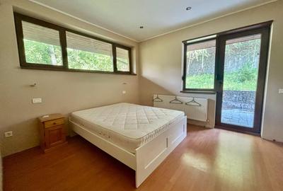 Casă individuală cu 7 camere cu Canalizare în Satu Nou - 17