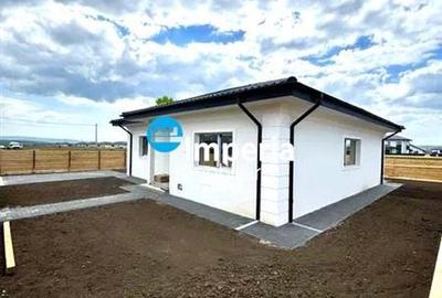 Casa P 34 cam. 2 bai, rate, pe 5 ani, 420 teren, Vorovesti Miroslava - 2