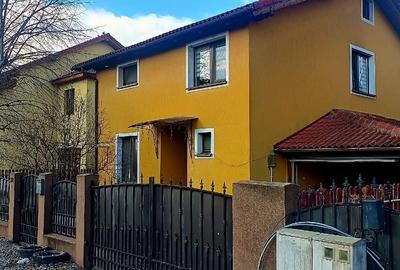 Casă individuală cu 4 camere cu Canalizare în Micești - 1
